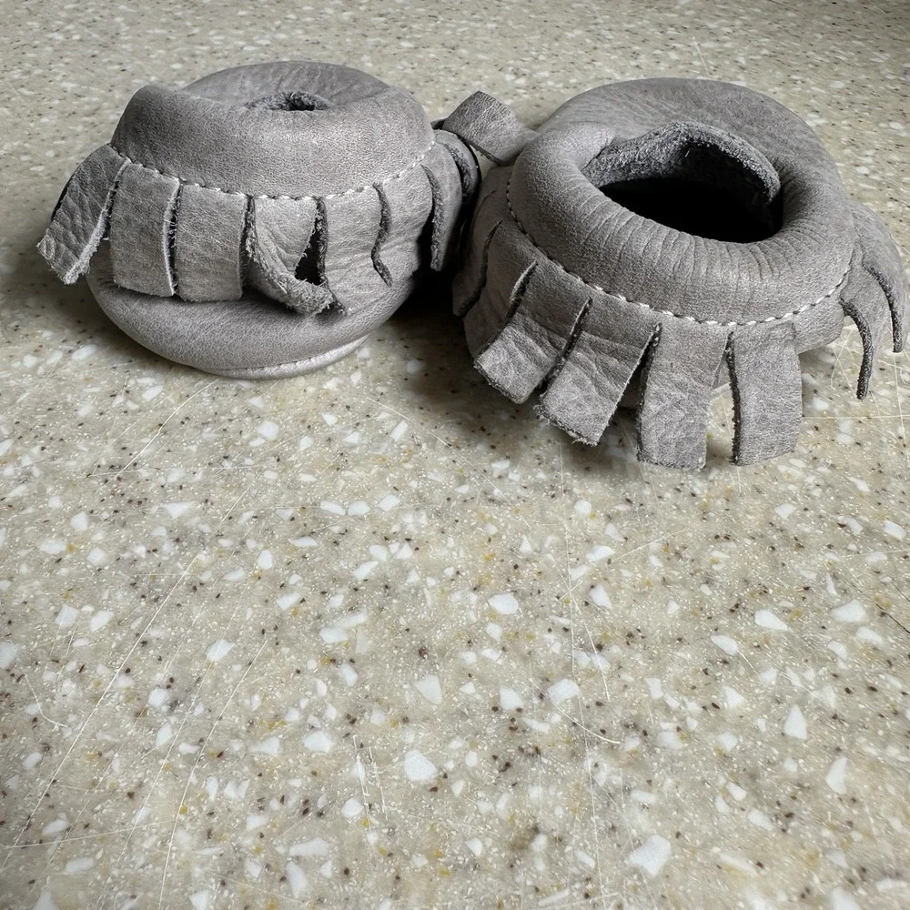 Freshly Picked Baby Moccasins Grey shoes size 2